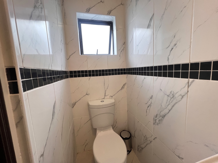 To Let 1 Bedroom Property for Rent in Tijgerhof Western Cape